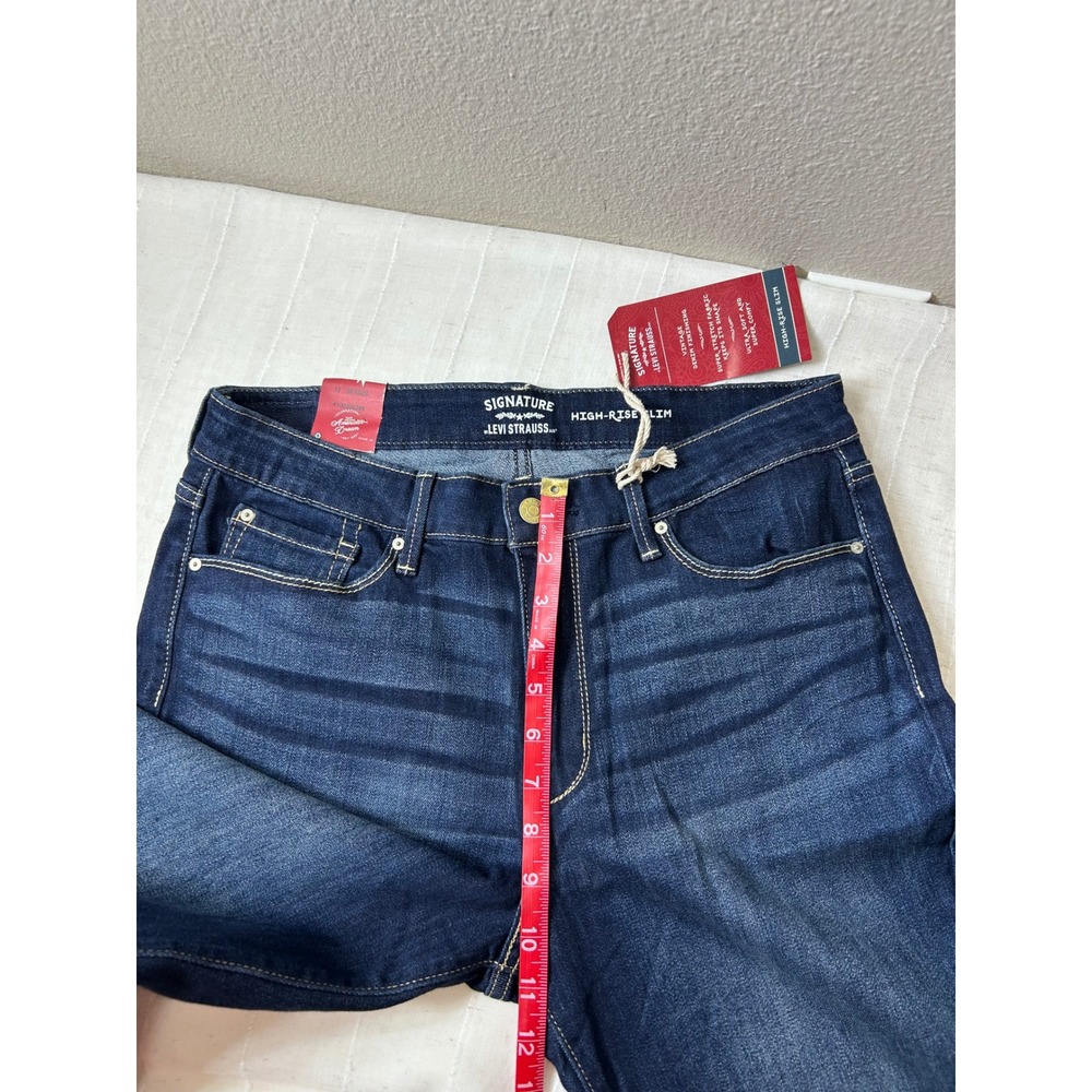 Signature by Levi Strauss & Co Stretch Soft Dark Wash High-Rise Slim jeans 12/31 - Picture 11 of 13
